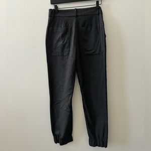 Zara Gray Capri Pants
